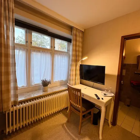 Zum Wikinger Hotel Böhl